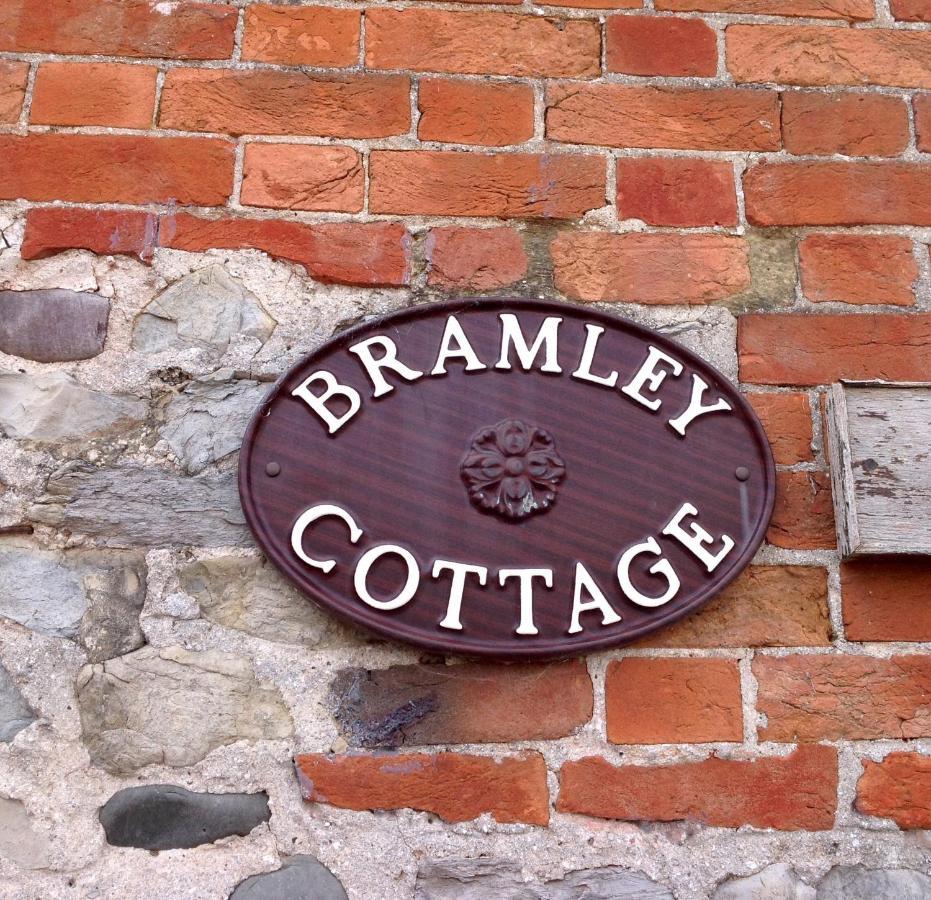 Bramley Cottage Burnham-on-Sea Esterno foto